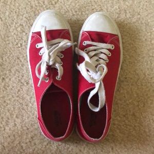 Mossimo red low-top sneakers